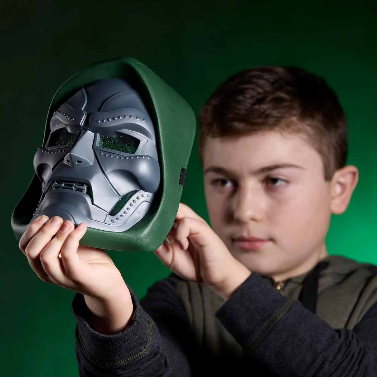 Marvel Avengers: Doomsday Doctor Doom Power Surge FX Máscara