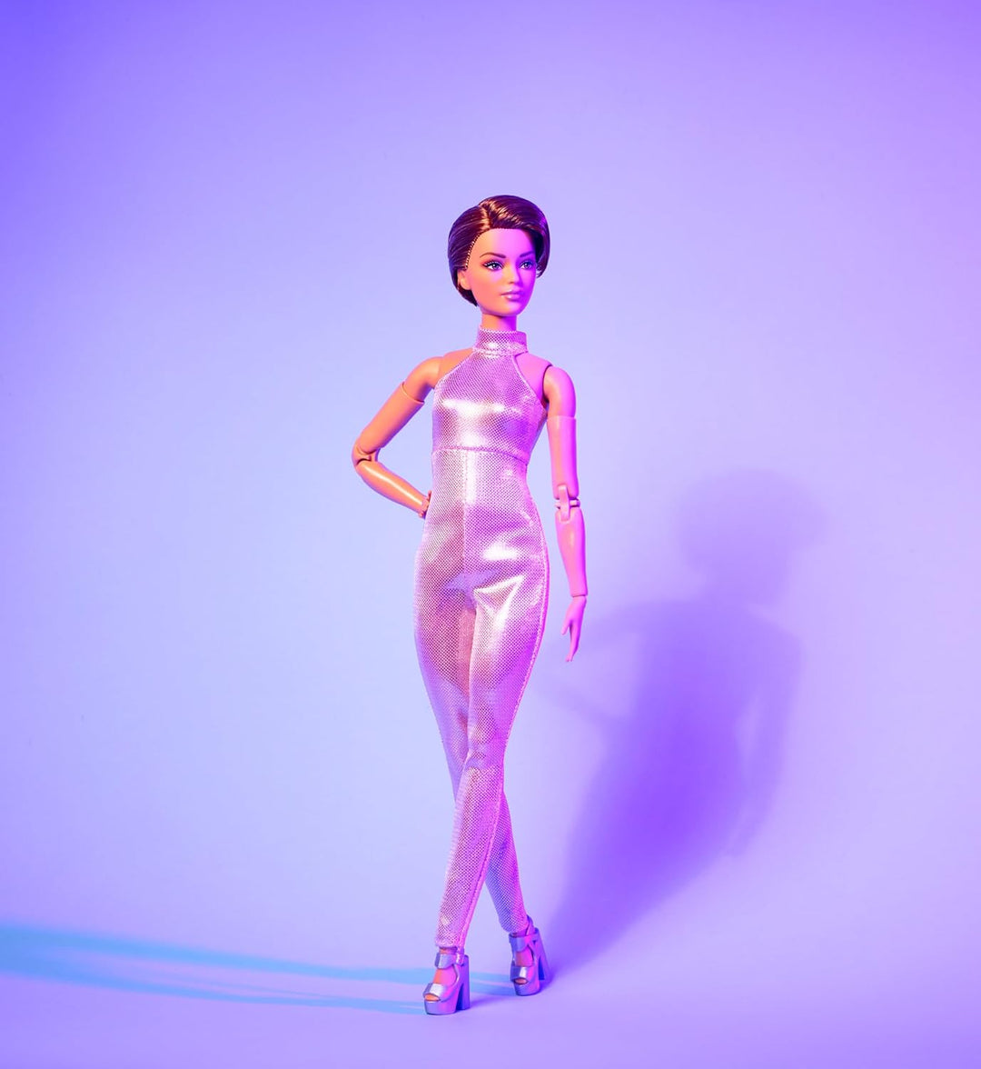Muñeca Barbie Looks, colección No. 22 con corte Pixie y moda modern...