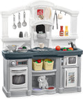 Step2 Fun with Friends - Juego de cocina para niños, cocina para interiores y exteriores con luces y sonidos, plástico duradero, accesorios de juguete de 25 piezas, niños pequeños de 2 años en adelante, gris