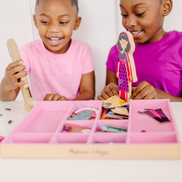 Melissa &amp; Doug Abby and Emma - Juego de muñecas magnéticas de m...