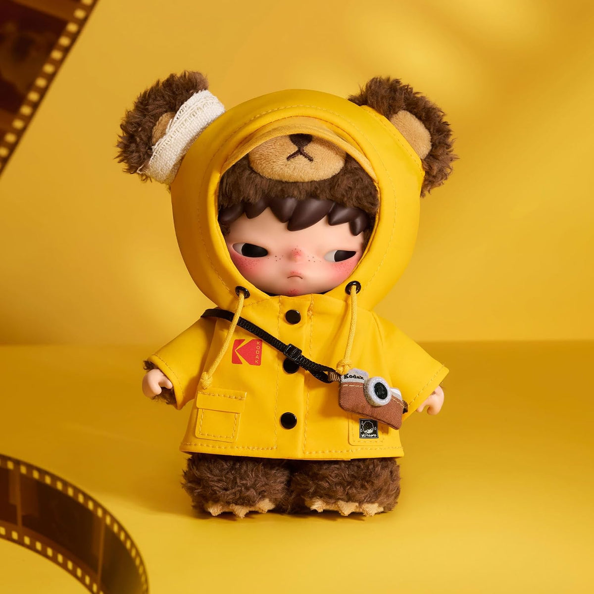 POP MART Hirono × Kodak Click Bear - Colgante de peluche