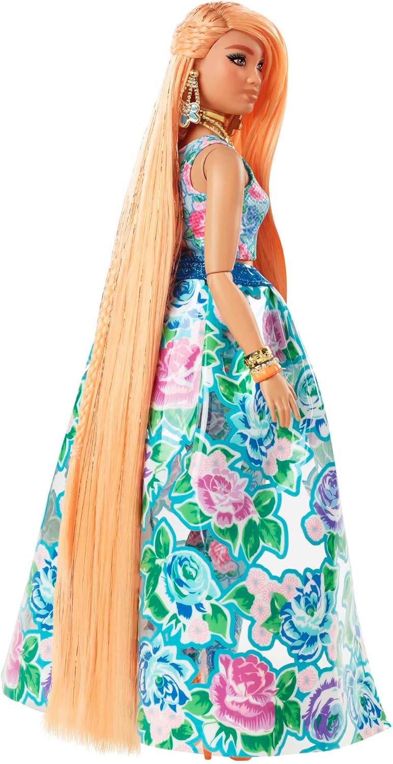 Barbie Muñeca de moda extra elegante y accesorios con forma curvilí...