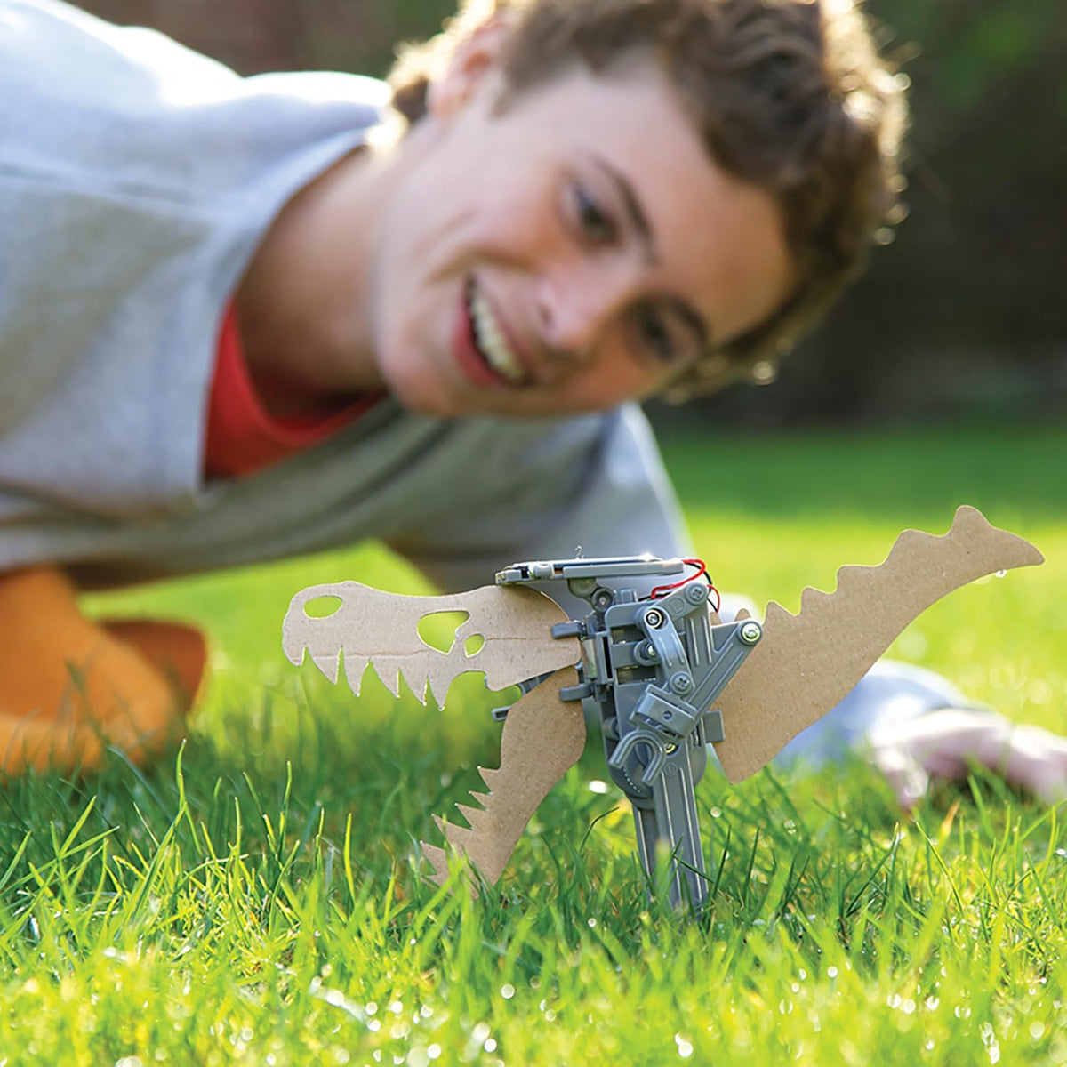 4M: Green Science - Robot solar - Kit de construcción de robot para caminar, motor de energía renovable, movimiento mecánico, juguete de ingeniería, vapor, niños mayores de 5 años