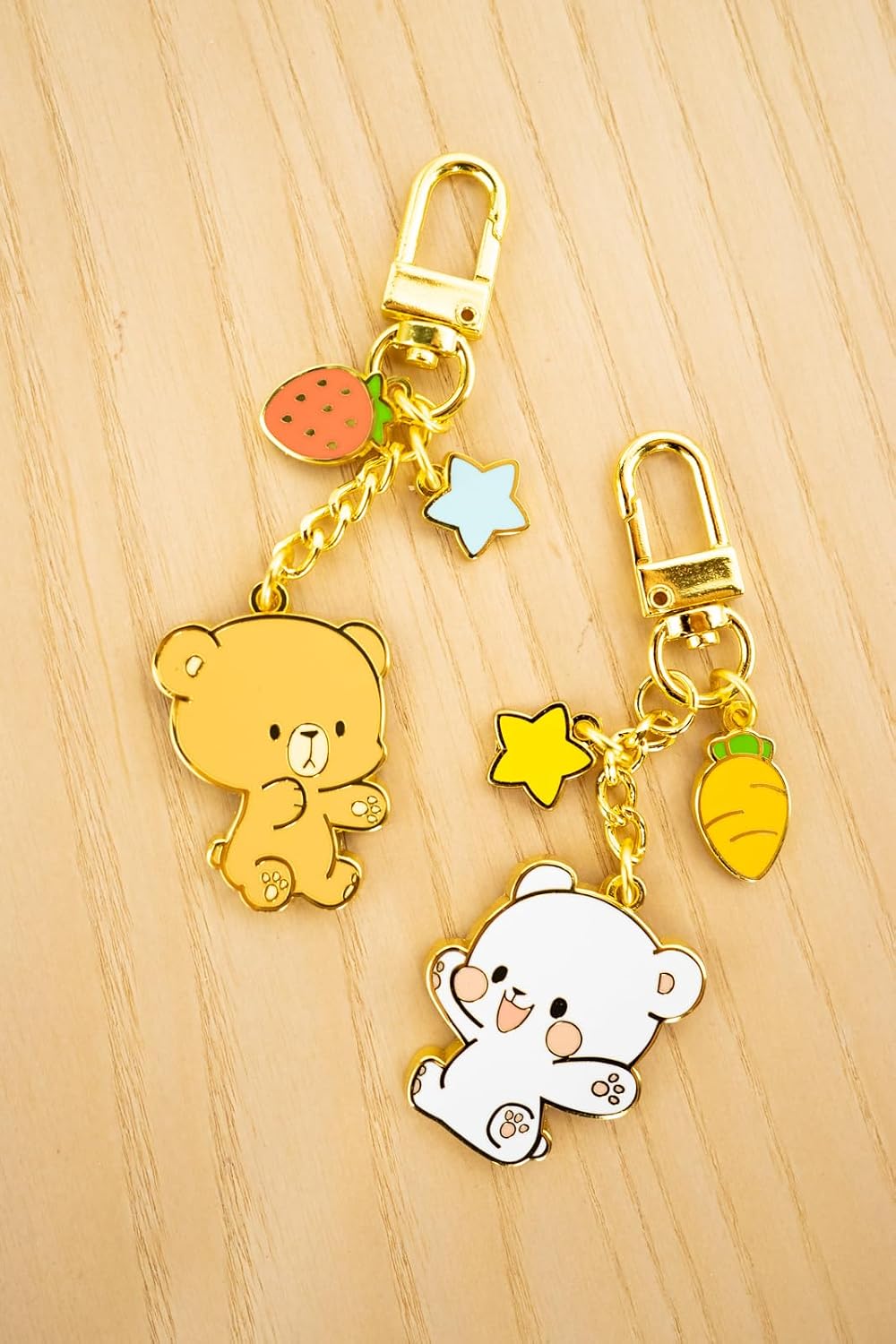 Paquete de llaveros esmaltados, productos auténticos para bolsos, accesorios para parejas, lindo y adorable