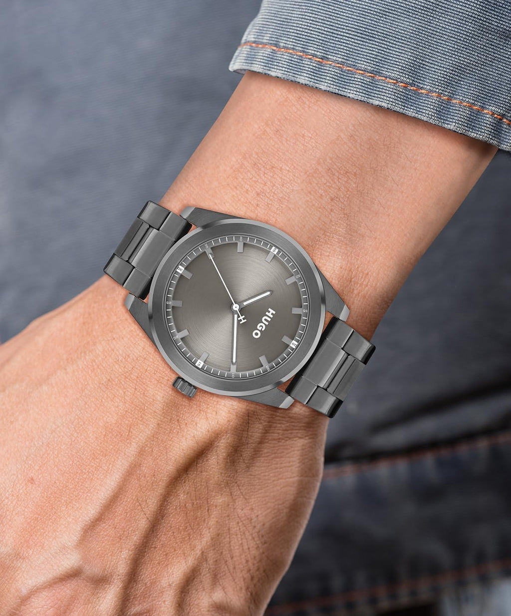 HUGO Bright - Reloj de pulsera de cuarzo 3H de acero inoxidable de 1.654 in para hombre, resistente al agua hasta 5 ATM/164 ft, un aspecto limpio y moderno