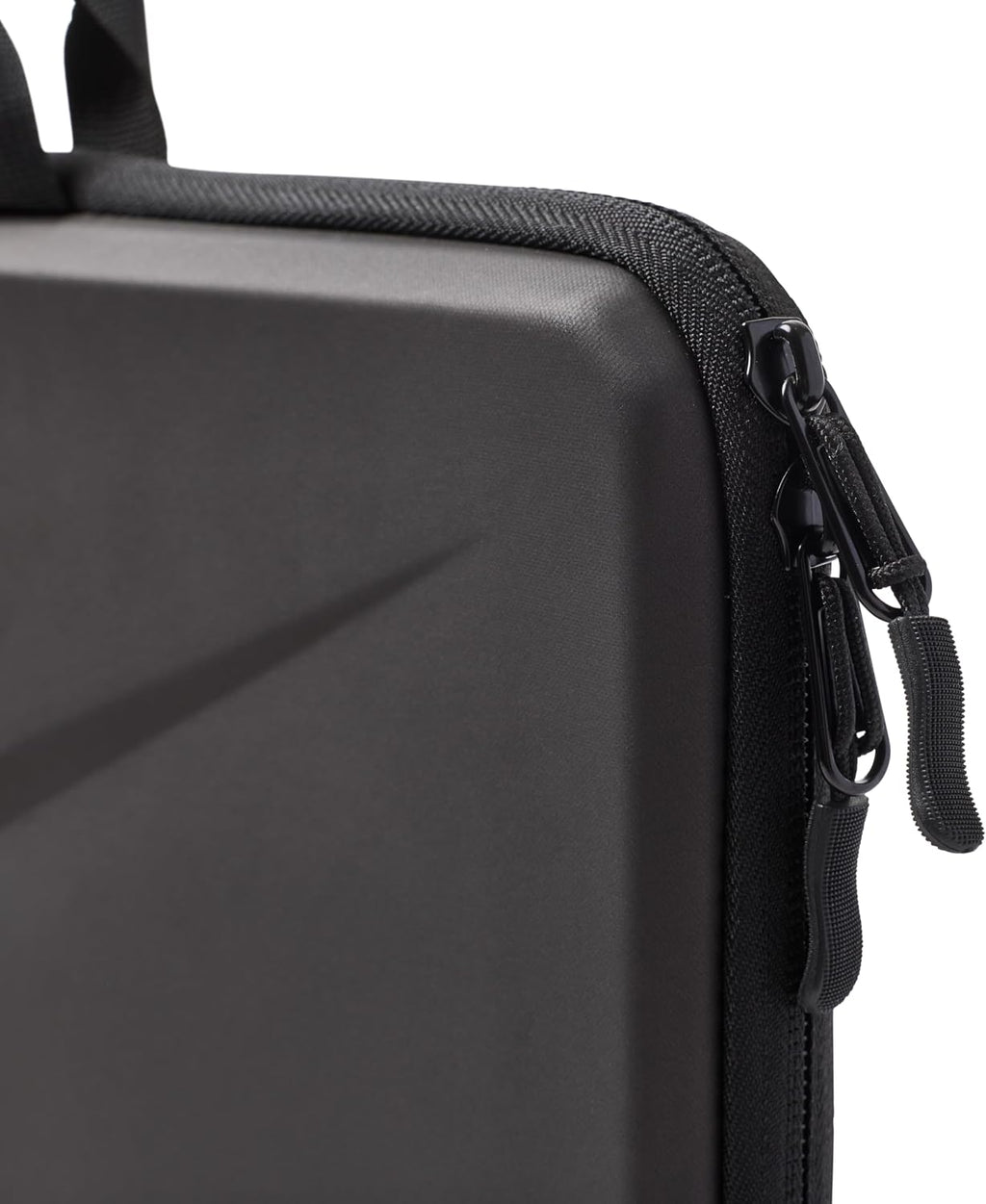 UAG Funda para Laptop, Funda Mediana, Se Adapta a Portátiles de hasta 13-14", Medium - Black