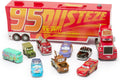 Set de juego oficial de Mack Hauler de Disney Store - Portaautos con luz y sonido Mack con 8 vehículos de metal a presión con retroceso - Rojo, Fillmore, Lightning McQueen, Bobby Swift, Cal Weathers