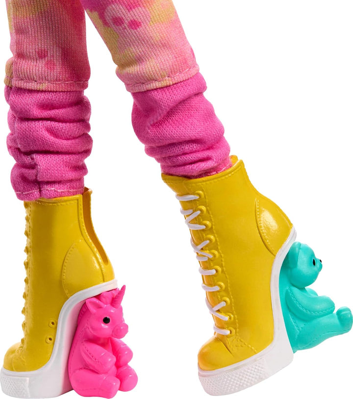 Muñeca y accesorios de Monster High Wednesday, coleccionable Enid S...