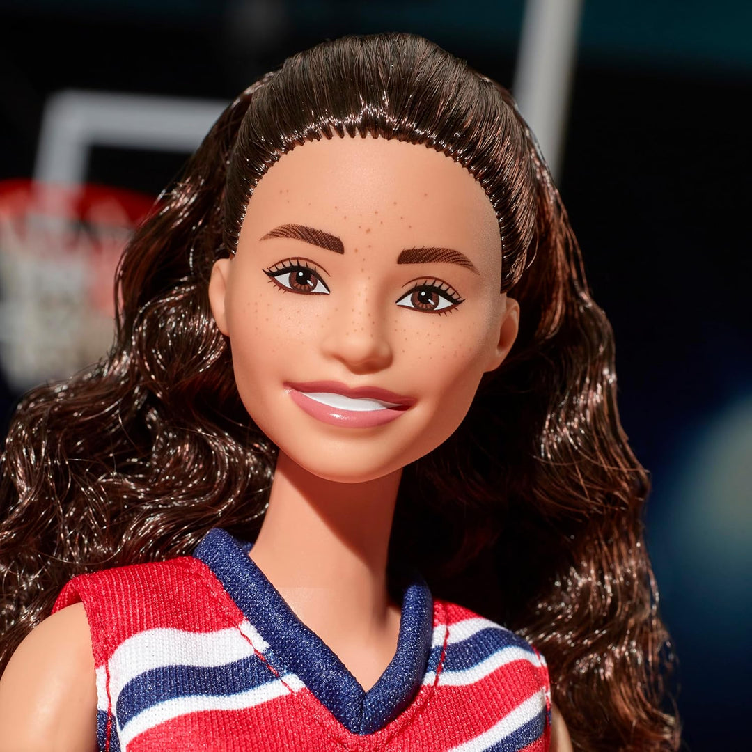 Barbie Muñeca exclusiva, Sue Bird con ropa de uniforme número 10 y...