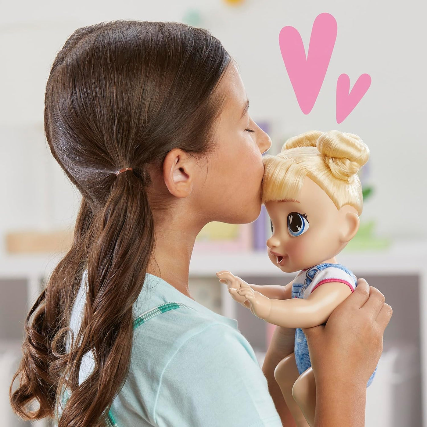 Baby Alive Crawl n Play Harper Hugs - Juego de muñecas