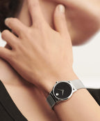 Reloj Movado Museum Classic para mujer - Movimiento de cuarzo suizo, brazalete de malla de acero inoxidable - Resistencia al agua 3 ATM - Reloj de moda de lujo para ella - 28 mm