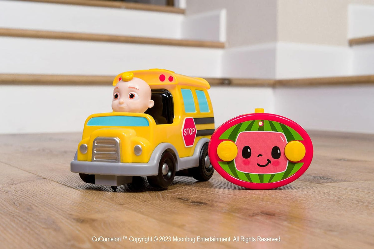 Jada Toys Cocomelon - Autobús escolar de 7.5 pulgadas, coche a control remoto, juguetes para niños
