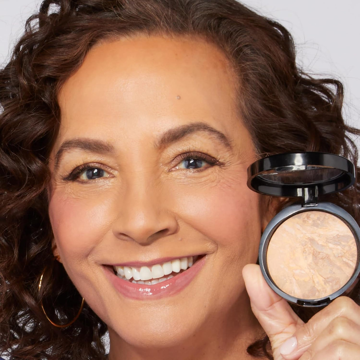 LAURA GELLER NEW YORK Kit de Rutina Diaria - Base en Polvo Correcto...