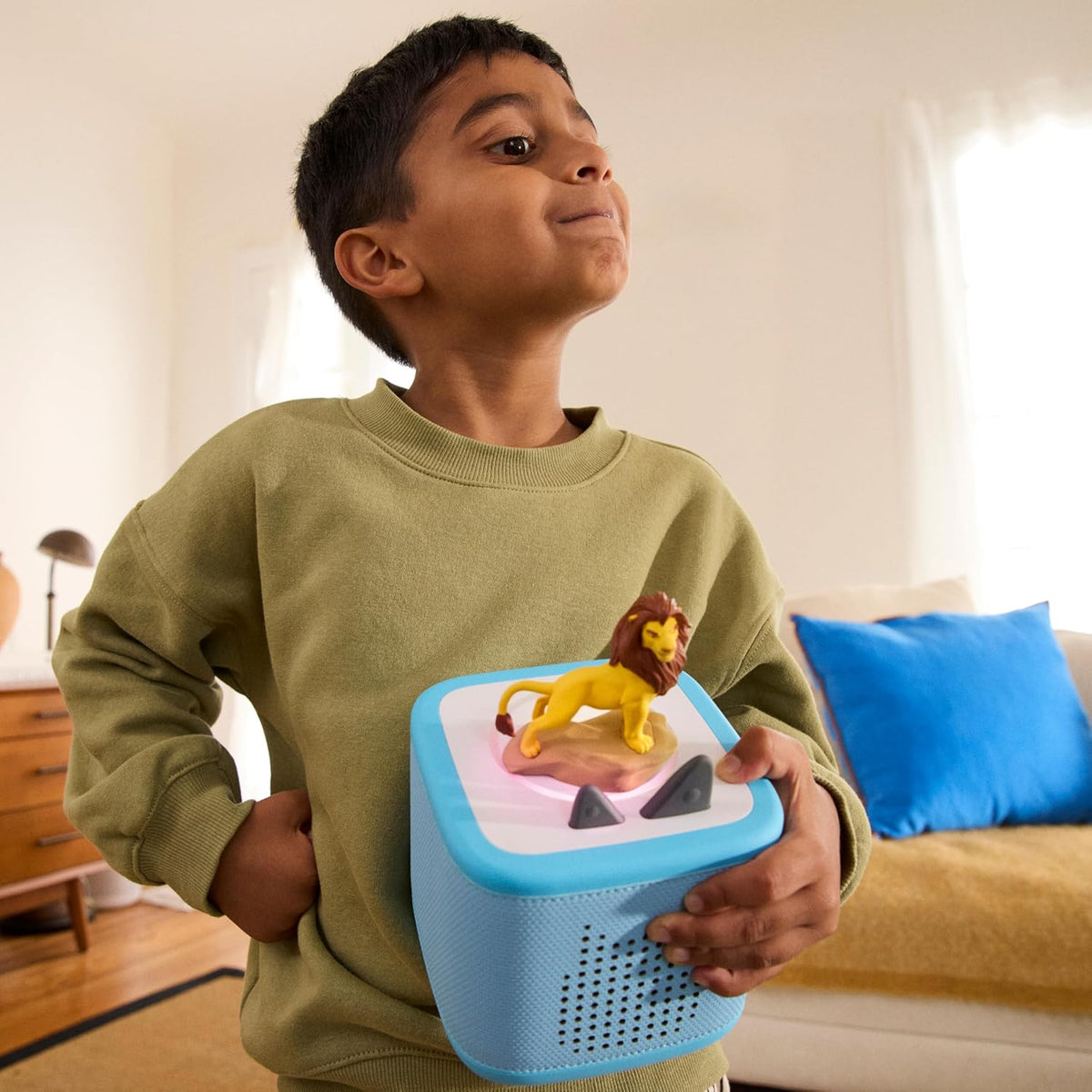 Toniebox 2 Audio Player Disney Bundle para Kids 3+ con Lightning McQueen, Simba, Winnie Pooh, y Baloo - Sky Blue