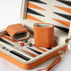 Juegos de backgammon para adultos y niños, tablero clásico de backgammon con dados de damas únicos, funda plegable de piel sintética de backgammon (naranja)