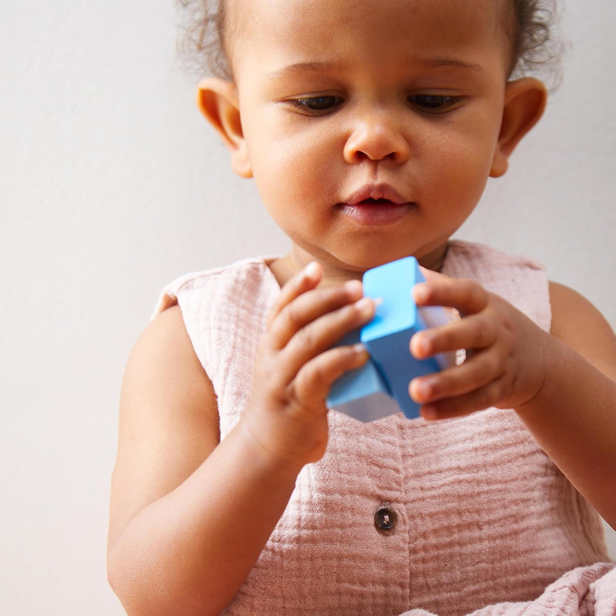 HABA - Diversión con sonidos, bloques de madera de descubrimiento para niños pequeños con sonidos acústicos, juguetes para niños pequeños para actividades de aprendizaje preescolar, (fabricado en