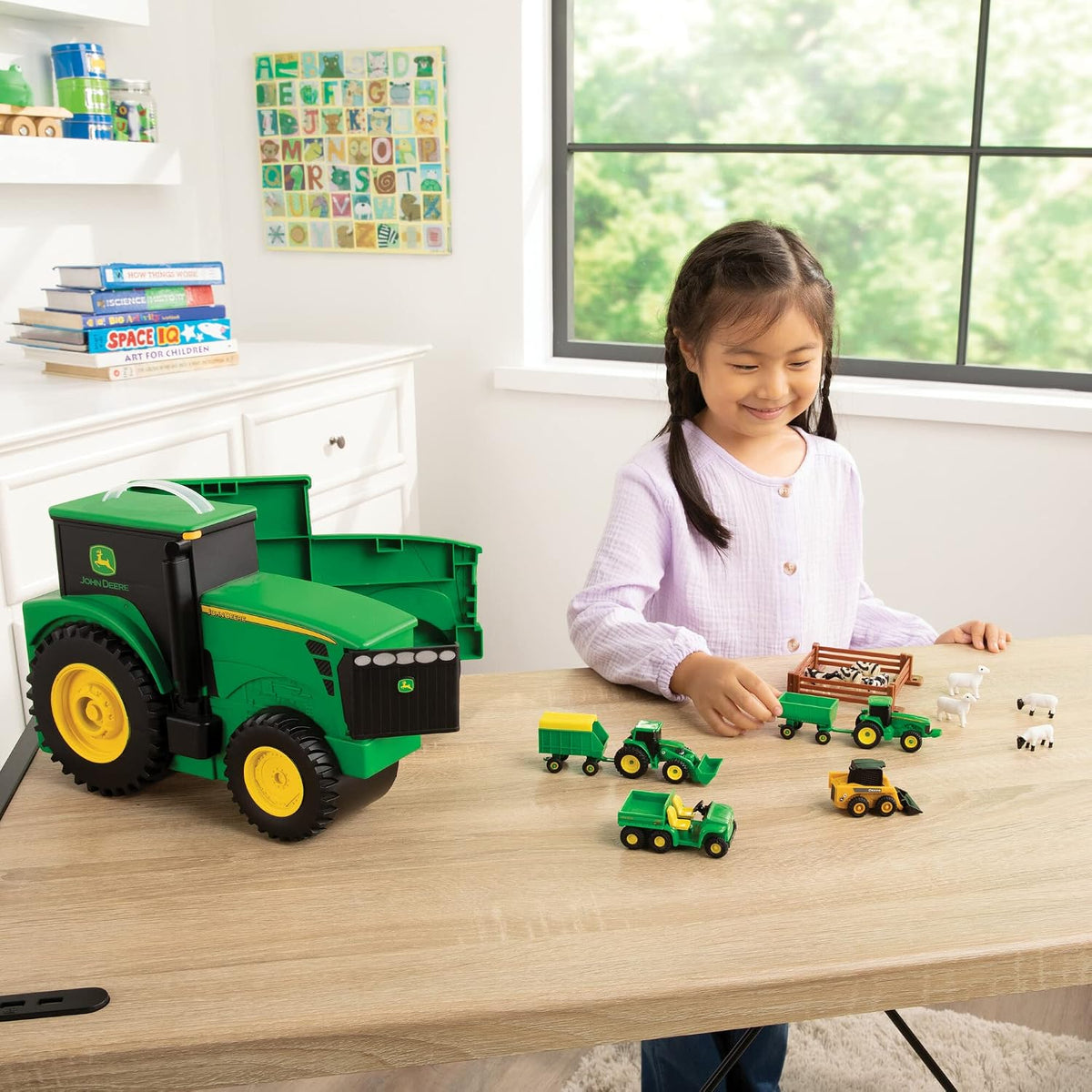 TOMY John Deere Tractor Toys - Juego económico y funda de transporte