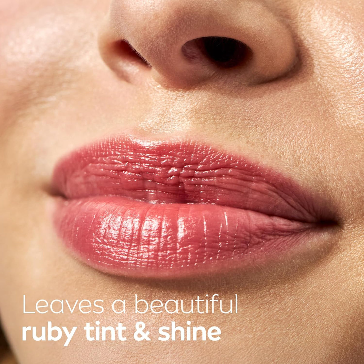 NIVEA Cherry Lip Care, paquete de bálsamo labial teñido de rubí con...
