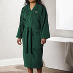 Lacoste Bata de baño clásica de piqué, 100% rizo de algodón suave, bata de baño unisex para adultos, absorbente y de secado rápido, talla única para la mayoría