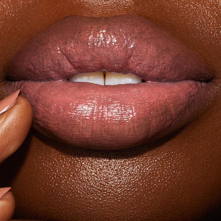 Charlotte Tilbury Hyaluronic Happikiss - Bálsamo labial hidratante...
