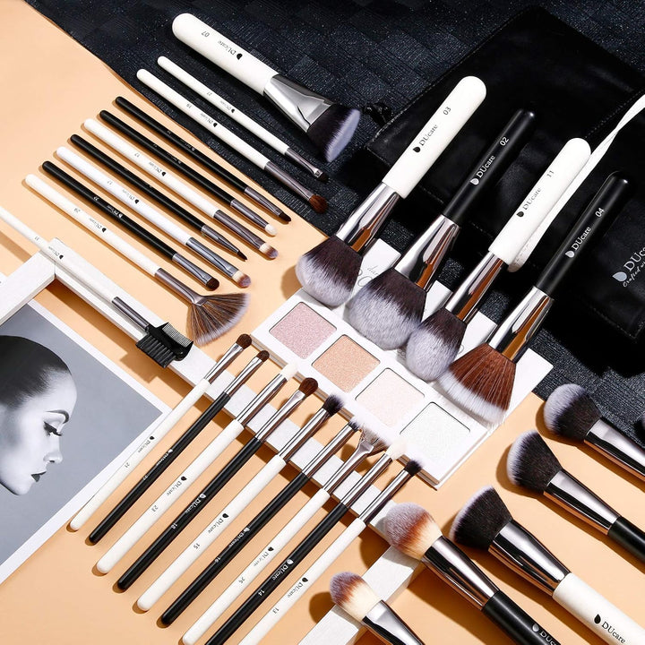 DUcare Juego de brochas de maquillaje profesional, 31 piezas, serie...