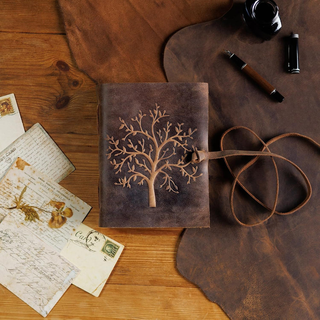 Diario de cuero rayado – Diario de árbol de la vida en relieve para mujeres, 8 x 6 pulgadas, cuadernos de dibujo para hombres – 400 páginas rayadas de papel rayado universitario – Regalos inspiradores