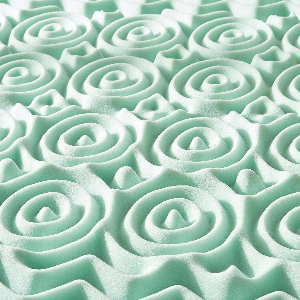 Mellow - Cubrecolchón de espuma viscoelástica de 1.5 pulgadas y 5 zonas, con impregnación de aloe vera relajante, tamaño Queen