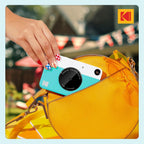 KODAK Printomatic - Cámara digital de impresión instantánea a todo color, Zink de 2 x 3 pulgadas (5.1x7.5 cm), papel fotográfico con parte trasera adhesiva, 5 MP, portátil