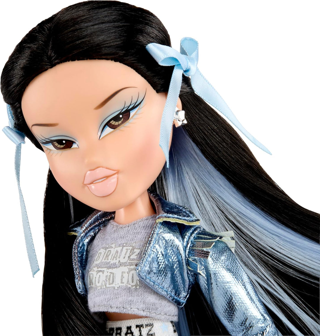 Bratz Pop Starz Jade Fashion Doll con accesorios y encanto