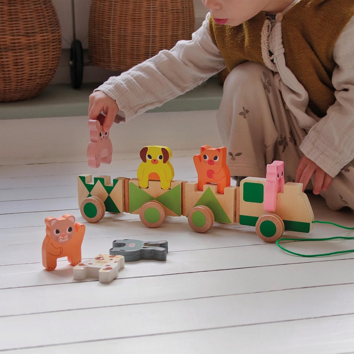 DJECO Trainimo Farm, tren de madera para niños pequeños, animales apilables