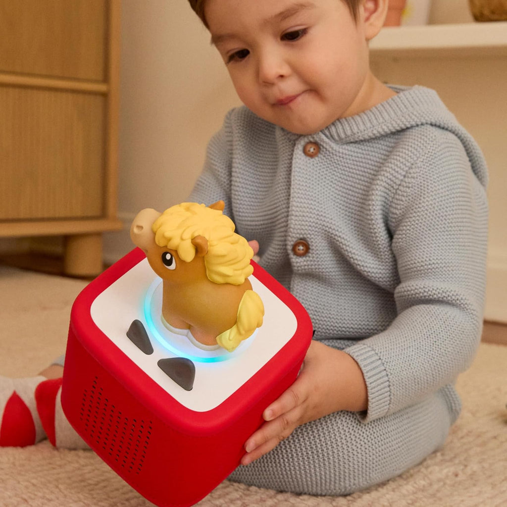 Toniebox 2 My First Farm Bundle para Kids 1+ con Soft y Squeezable Cow, Horse, y Pig - Sunset Red
