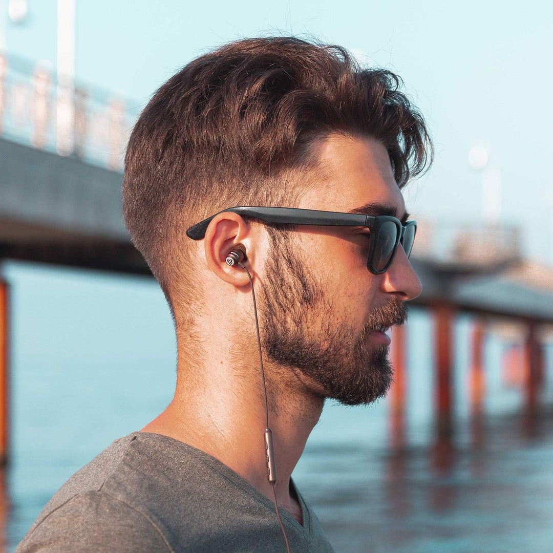 LUDOS Clamor - Auriculares con cable tipo in-ear, 5 años de garantí...