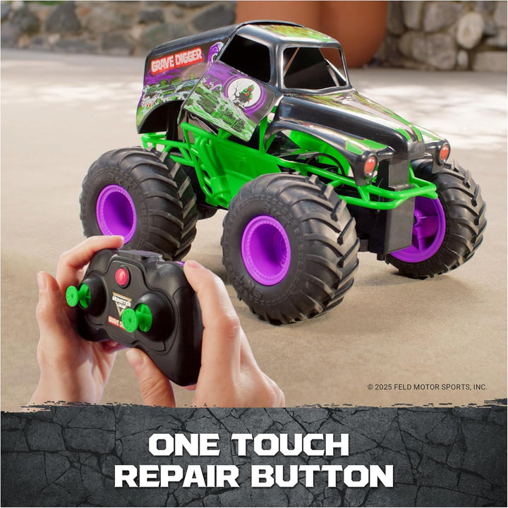 Monster Jam, Vehículo oficial de Smash &amp; Bash Grave Digger con...