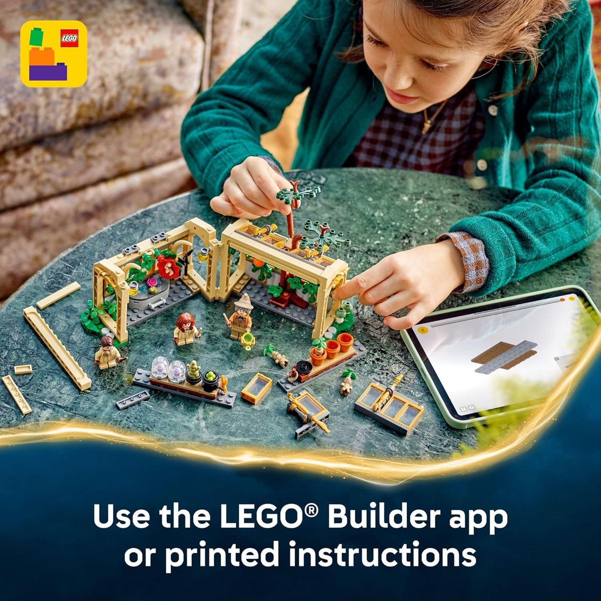 LEGO Harry Potter Hogwarts Castle Herbology Class -