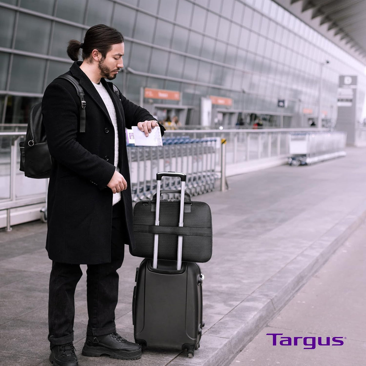 Targus Mobile Elite - Bolsa para portátil de 15.4 pulgadas, compatible con controles de seguridad, tipo topload, negra (TBT045US)