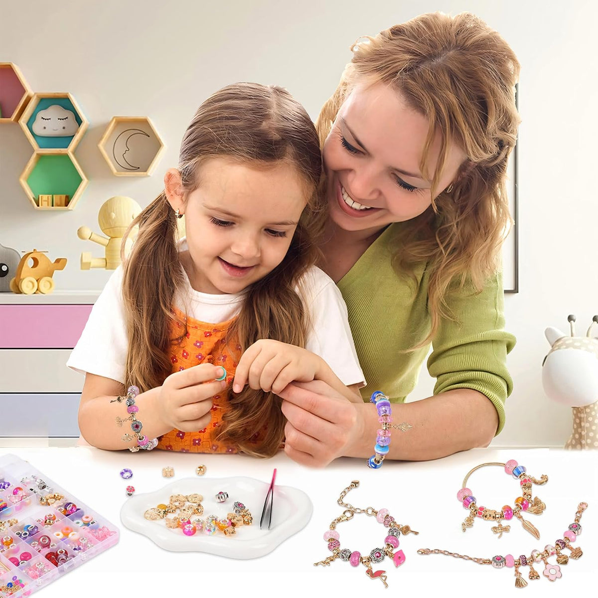 Uniartfy Kit de fabricación de pulseras con dijes, 305 piezas de suministros para niñas de 8 a 12 años, regalos de cumpleaños, manualidades para adolescentes, mujeres, niños de 5, 6, 7, 8, 9, 10, 11, 12 años, con caja organizadora