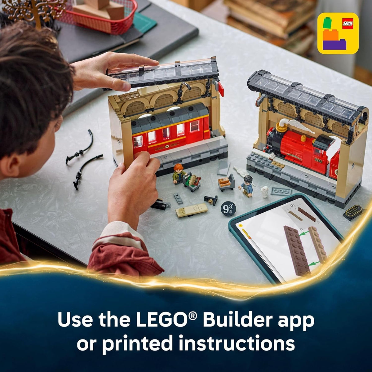 LEGO Harry Potter Book Nook: Hogwarts Express Building Set – Decoración de estante de dormitorio para niños, niñas y fanáticos, a partir de 10 años – Minifiguras coleccionables de Harry & Ron – Idea de regalo de cumpleaños – 76450