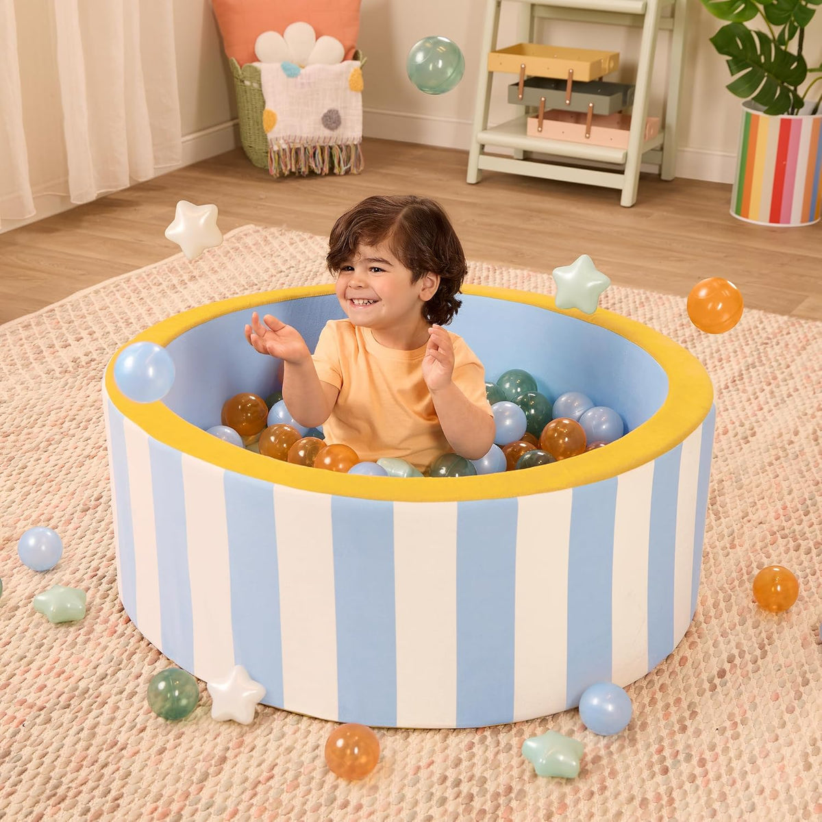B. toys WonderFill - Piscina de bolas de espuma sensorial con 200 bolas