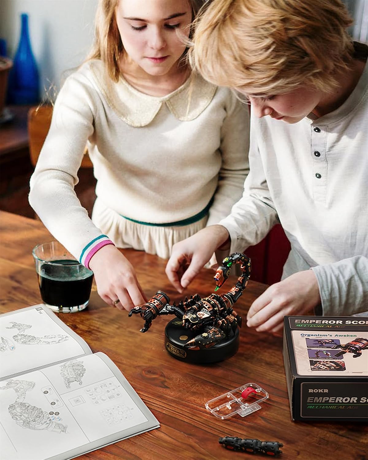 ROKR Kits de modelos de metal 3D rompecabezas para adultos y niños, juguete mecánico eléctrico Steampunk, regalo de montaje de bricolaje, manualidades de plástico para hombres, mujeres (emperador escorpión)