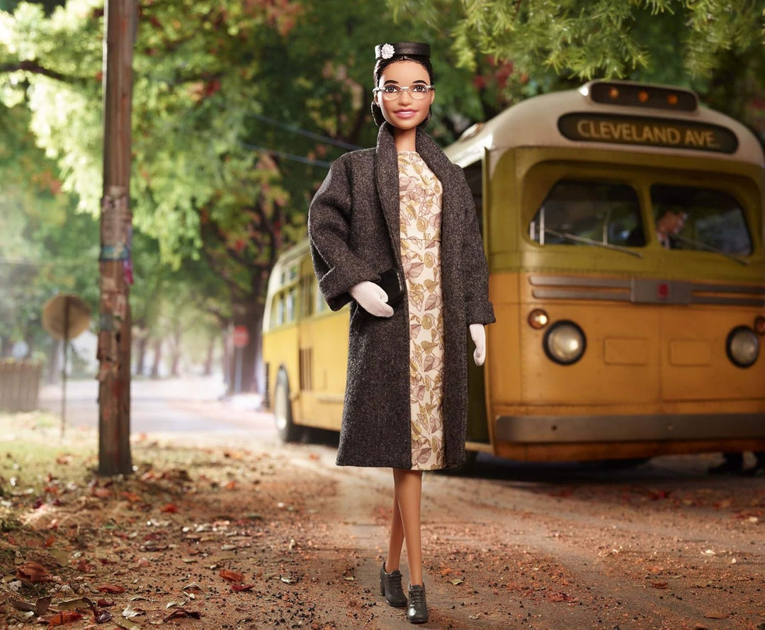 Barbie Inspiring Women Series Rosa Parks - Muñeca coleccionable con...