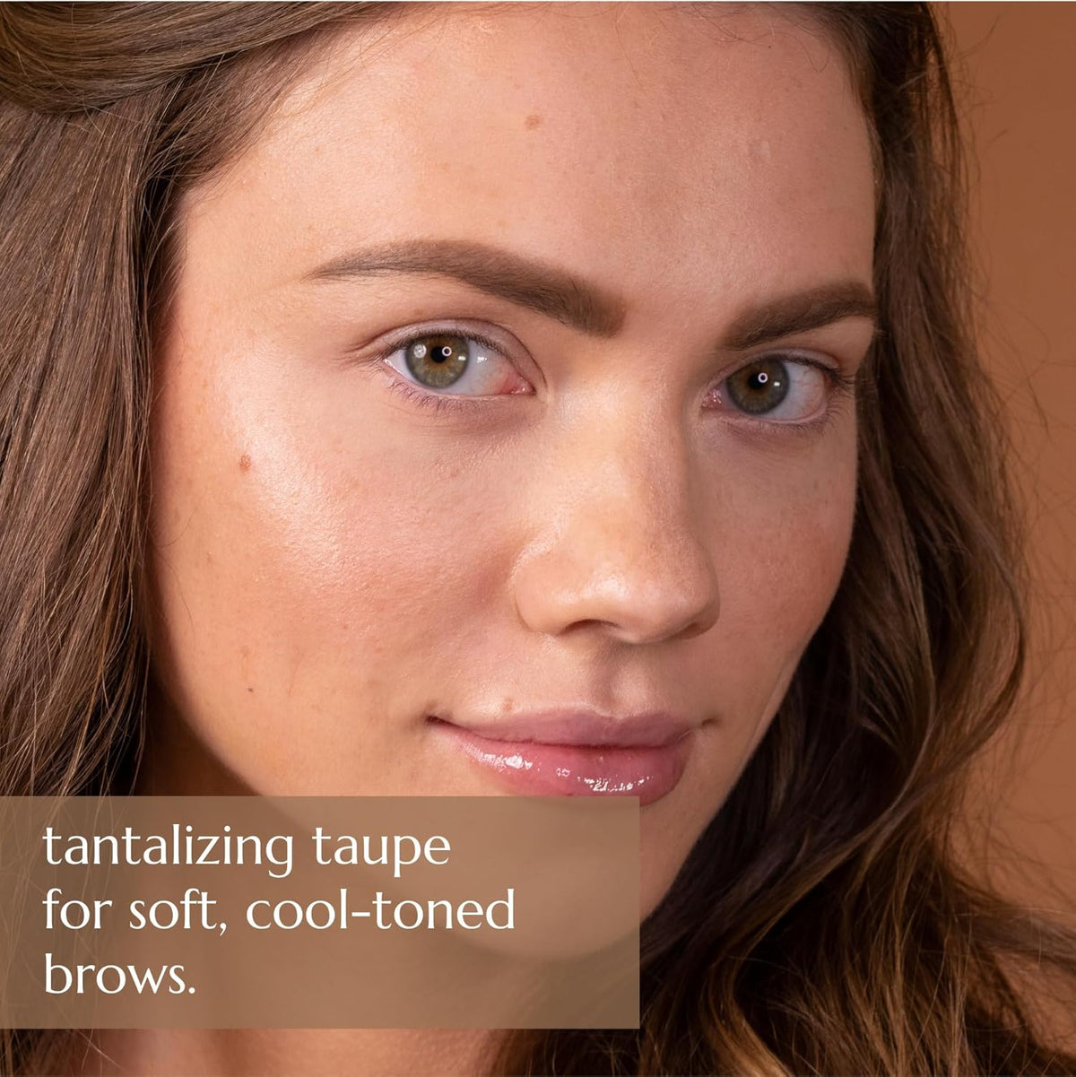 Lápiz delineador para cejas con de color con cepillo, Tentador gris pardo