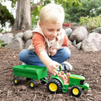 TOMY John Deere Kids Tractor Toy con Flarebox Wagon Set - 8 Inches