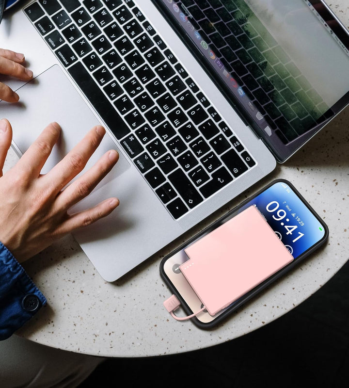 TNTOR Cargador portátil rosa para iPhone con cable Lightning integr...