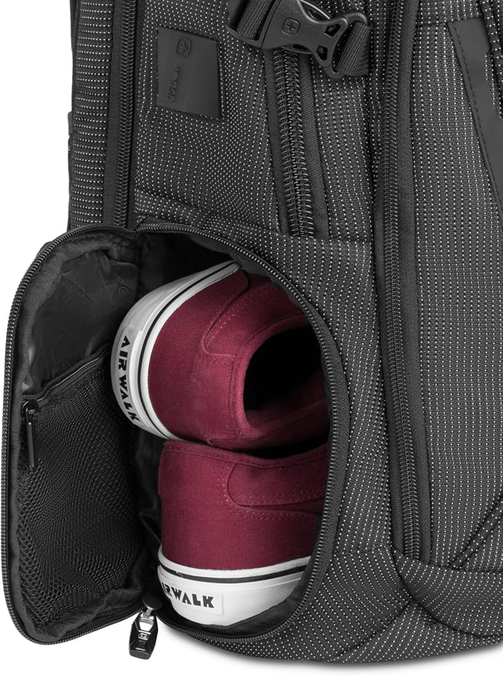 SwissGear - Mochila con compartimiento para laptop y puerto USB ser...