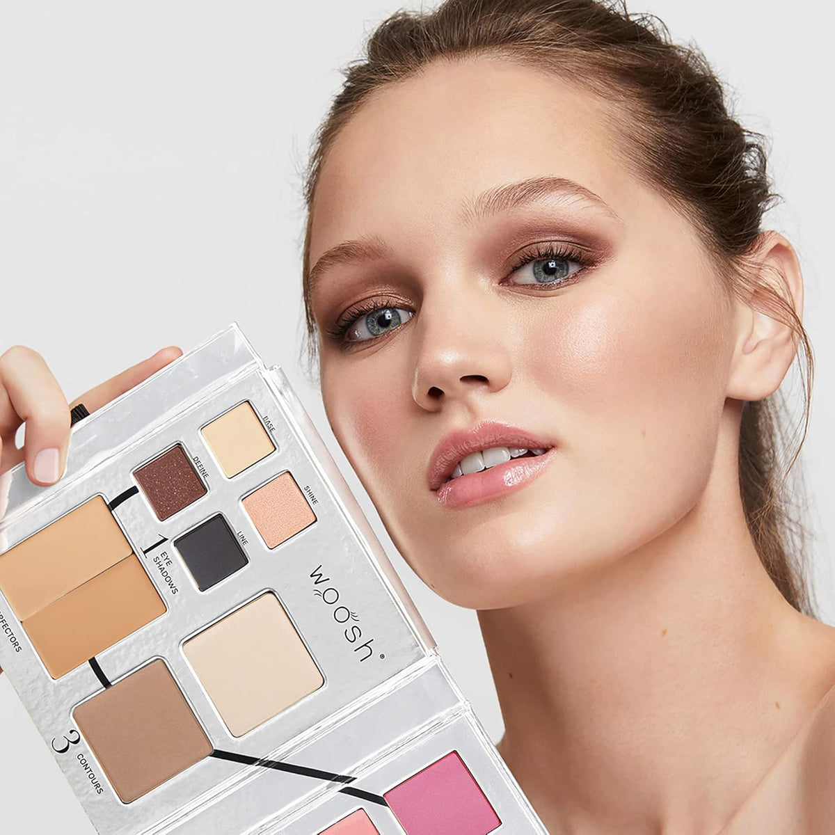 Woosh Beauty, Jetsetter Bundle, Fold Out Face Original, Juego de br...