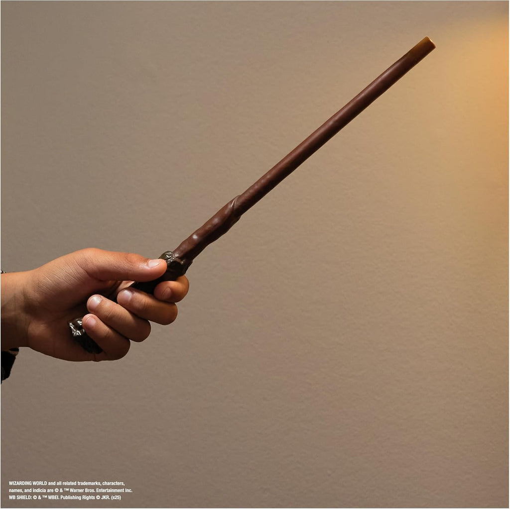 Wizarding World Harry Potter Espectacular Varita Mágica Spell, a partir de 6 años