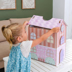 KidKraft Play & Store Cottage - Casa de muñecas de madera con 36 accesorios