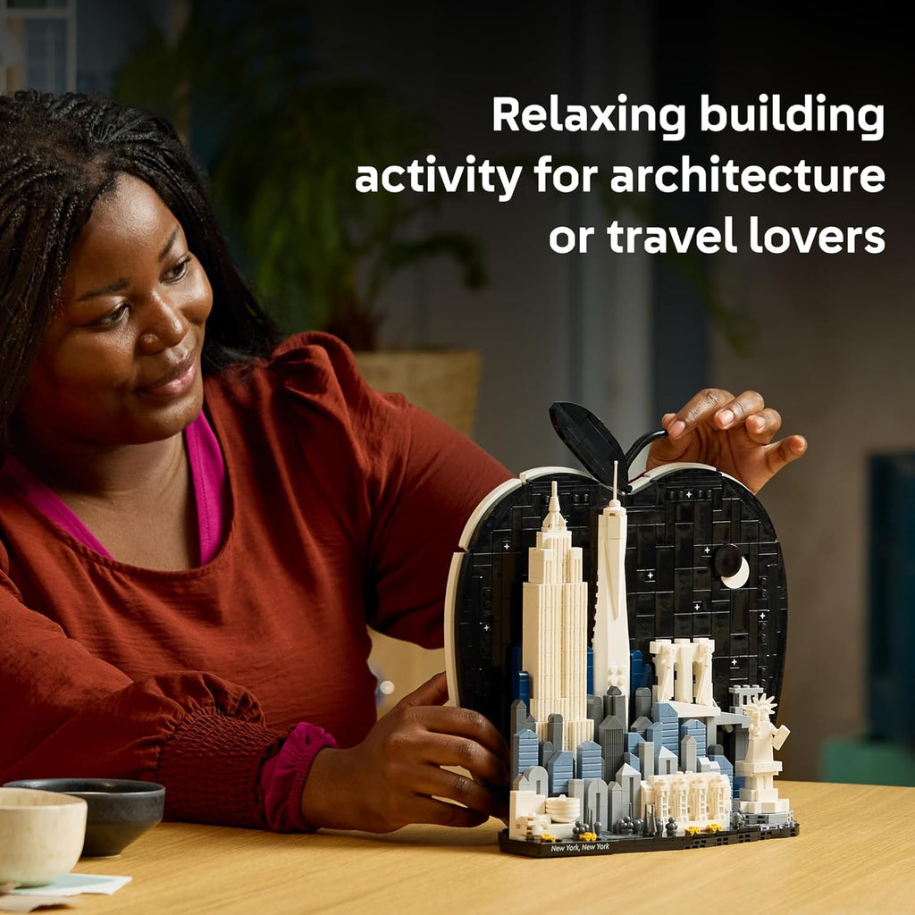 LEGO Architecture New York City - Juego de construcción de la gran manzana para adultos, mayores de 18 años - Decoración para dormitorio, oficina o escritorio - Regalo para hombres y mujeres - 21066