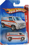 Hot Wheels 2010 Race World Super Van Ambulance Escala 164