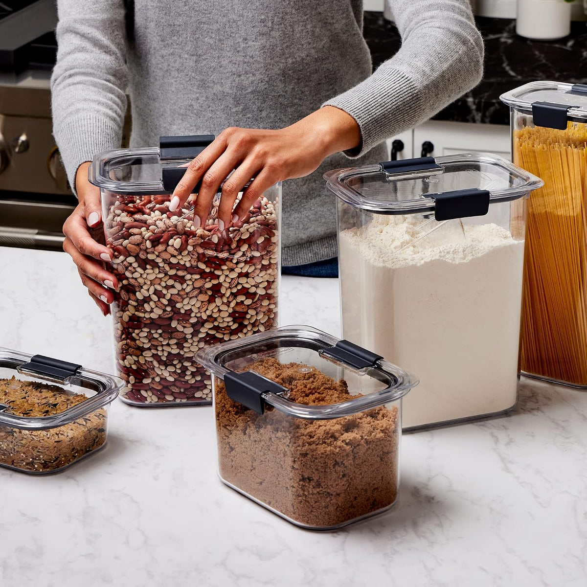 Rubbermaid Brilliance - Juego de recipientes de almacenamiento de alimentos de 14 piezas con cucharas herméticas sin BPA para organización de cocina y despensa
